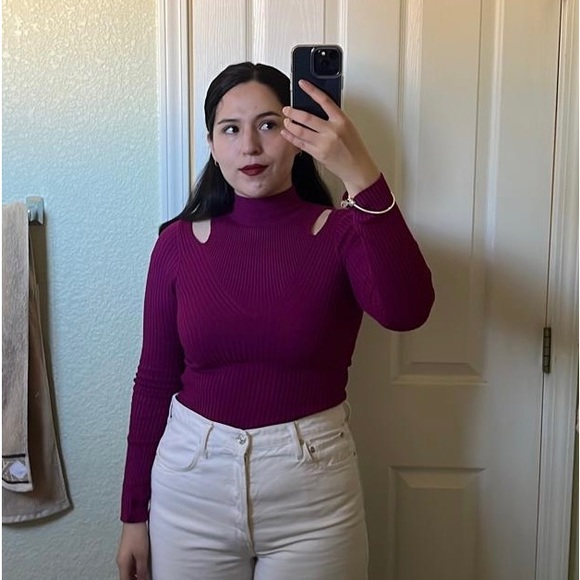 Express Ribbed Knitted Top. Size S. - Picture 2 of 4